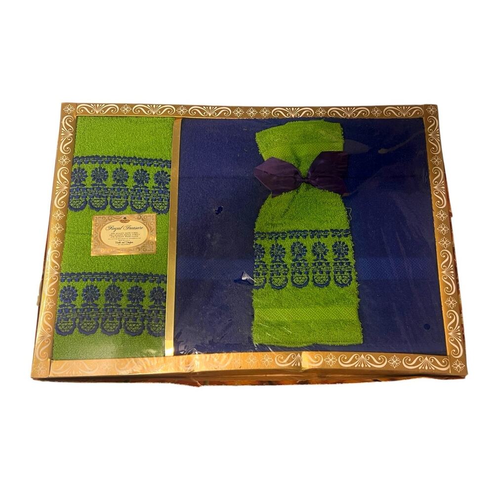 Vintage Bath towel Set Royal Terry California Royal Treasure in Original Package